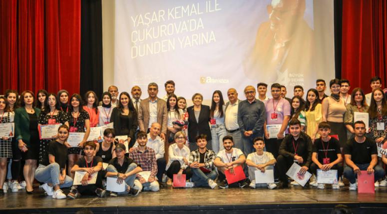 Gençler Yaşar Kemal’i andı