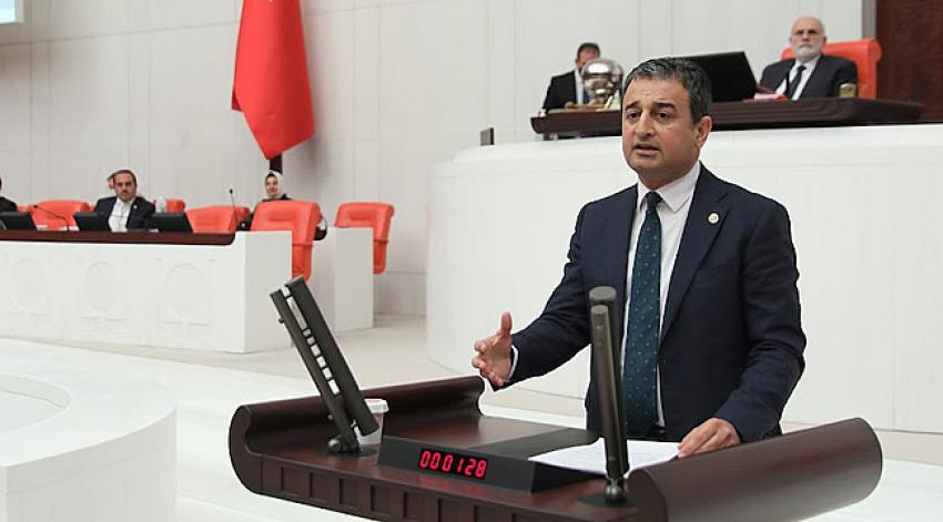 ‘Borç içinde yaşıyoruz’