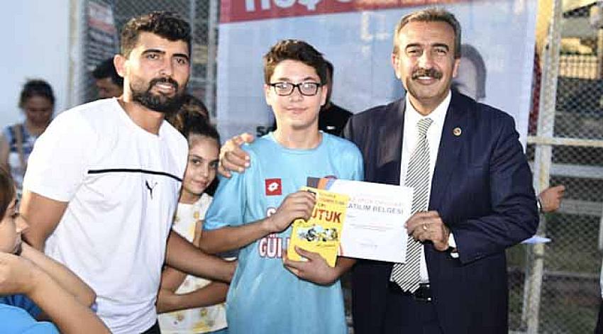 Genç sporcular sertifikalarını aldı