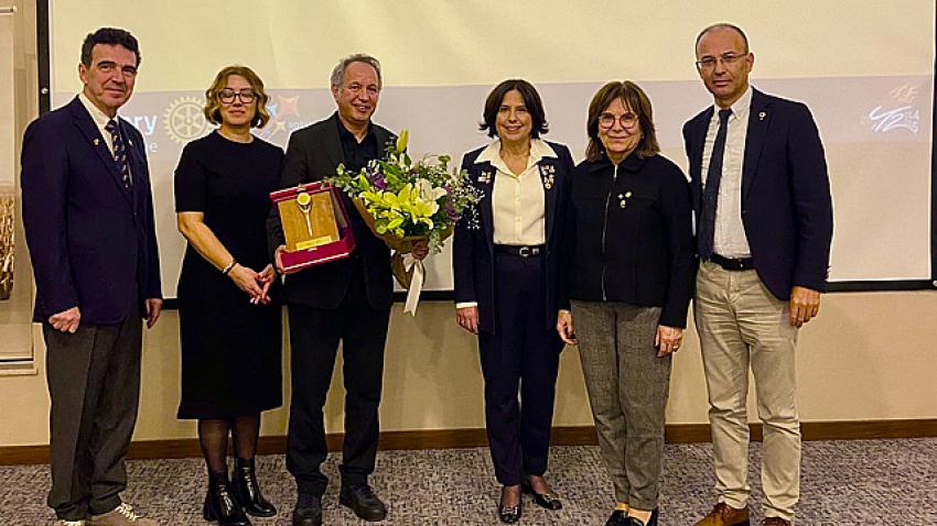 Bilim dalında Prof. Özkan, sanat dalında Esen ödüle layık görüldü